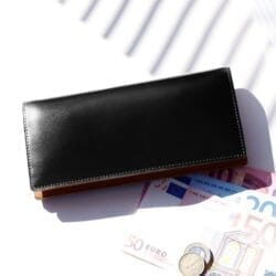 土屋鞄製造所のコードバン財布の評判は？コードバン財布の特徴と魅力まとめ
