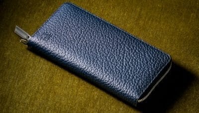 独特なシボ感と上品なデザインが魅力！「マットシュリンク」人気財布と口コミ・評判（ココマイスター）