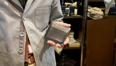 ガンゾスタッフ愛用！「シェルコードバン2 小銭入れ付き二つ折り」財布紹介 ※写真あり